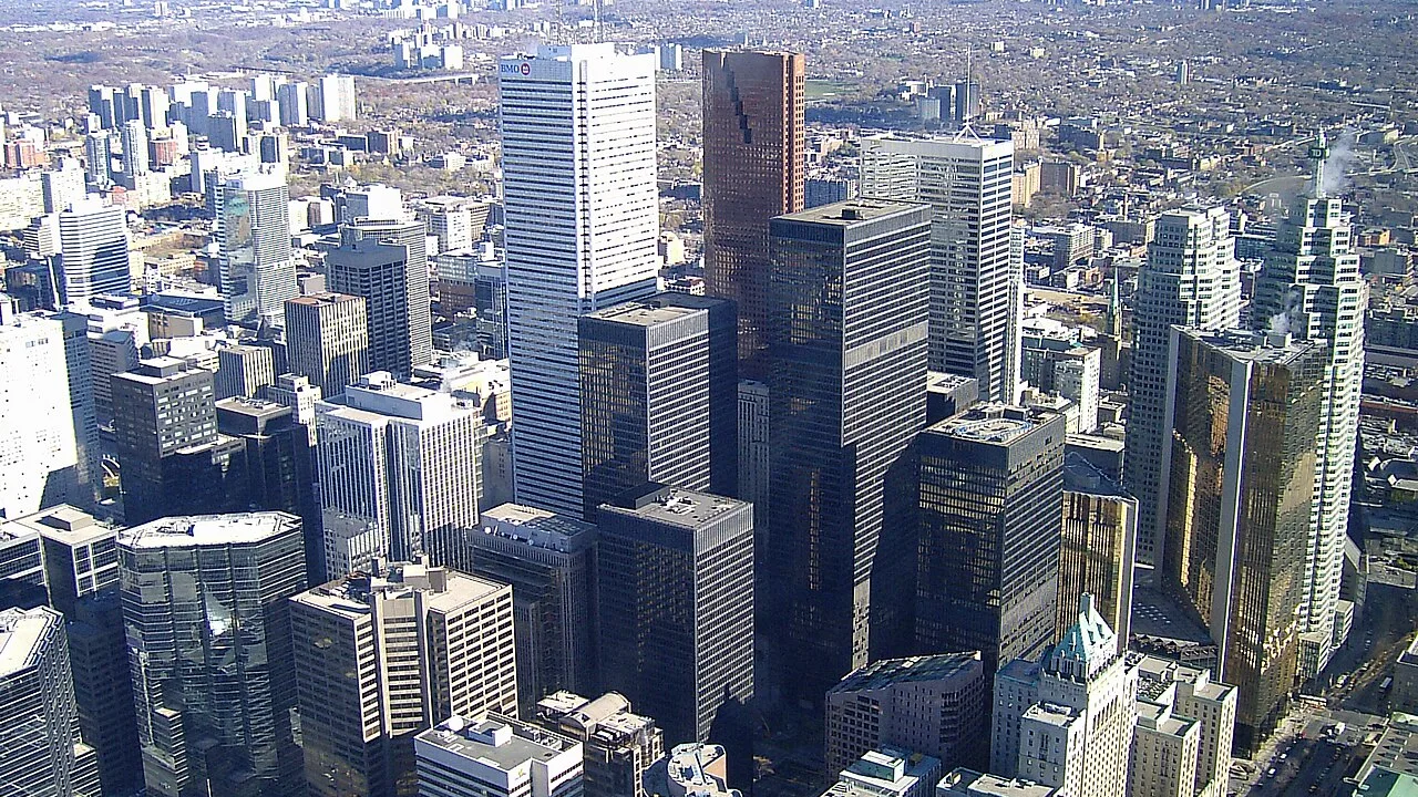 Bank of Canada Keeps Interest Rate at 2.25%: What It Means for You
