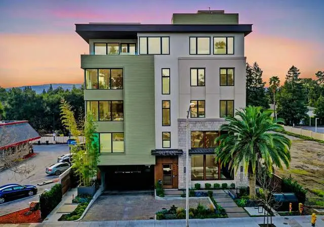 The 228 Condominiums and Towns condo