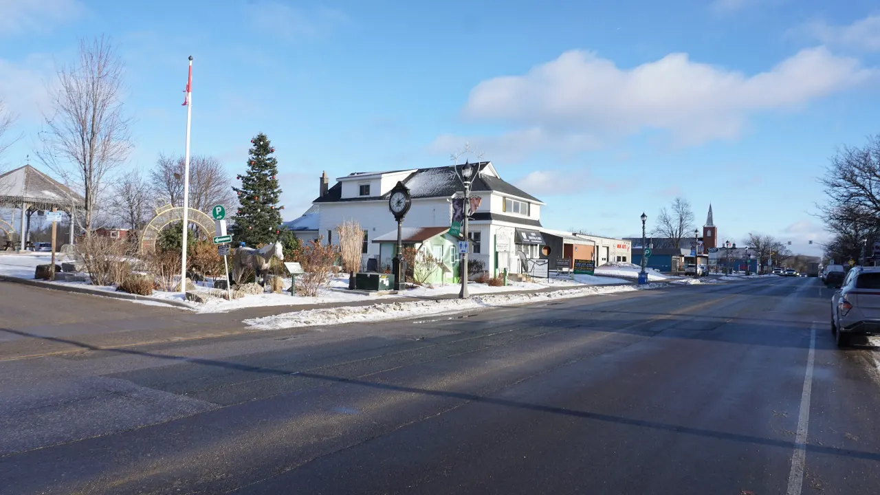Street view in Erin, Ontario