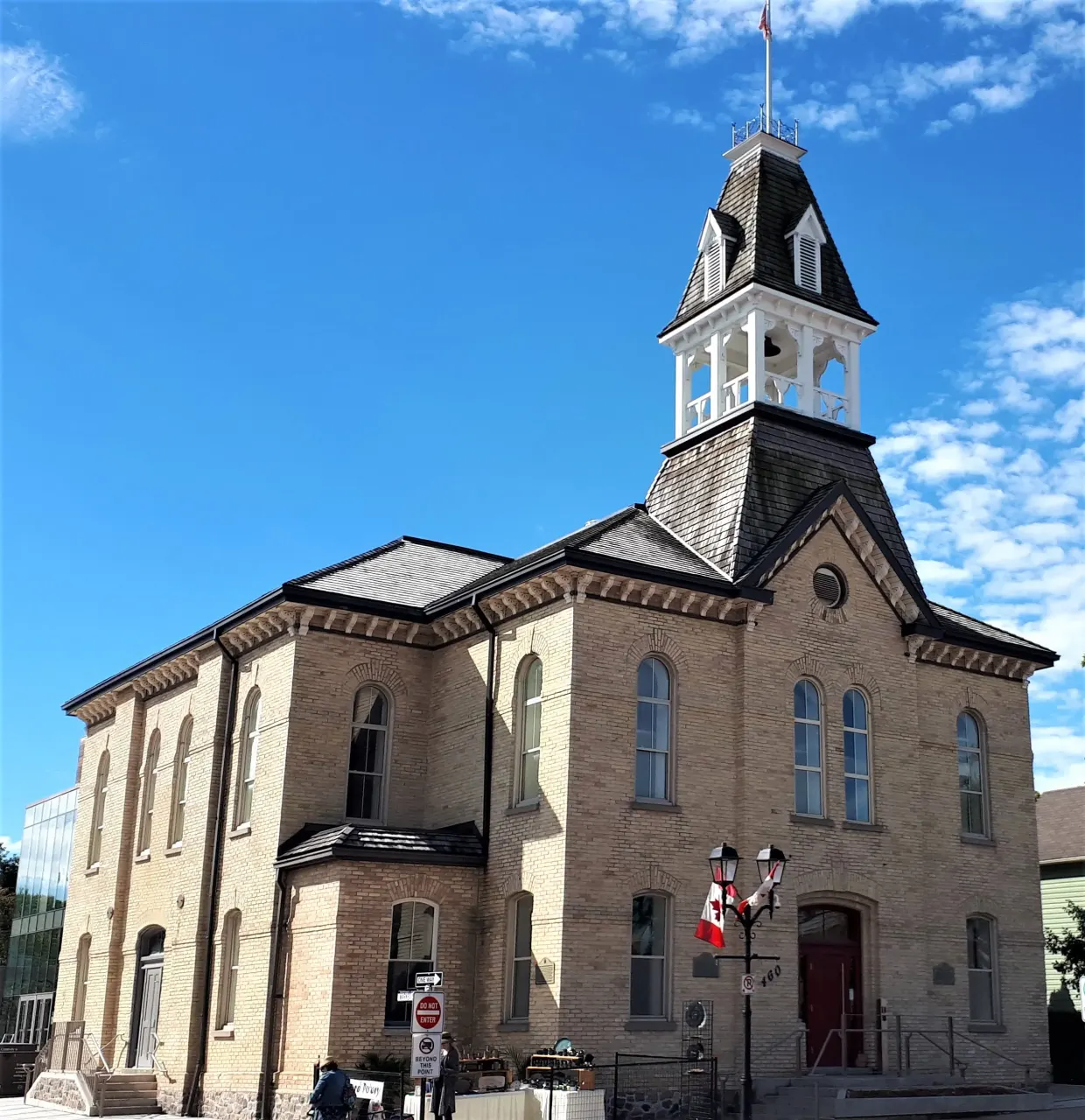 Street view in Newmarket, Ontario