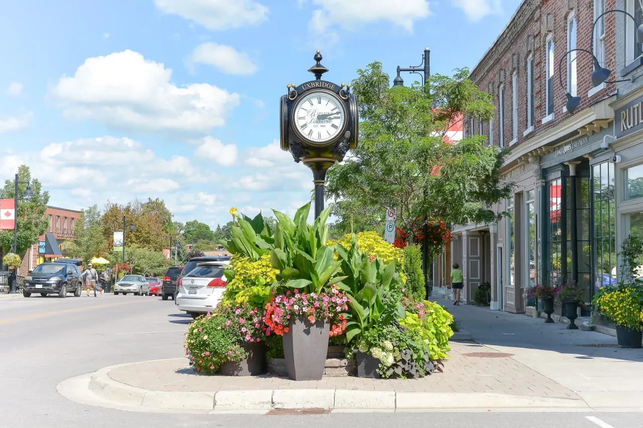 Street view in Uxbridge, Ontario