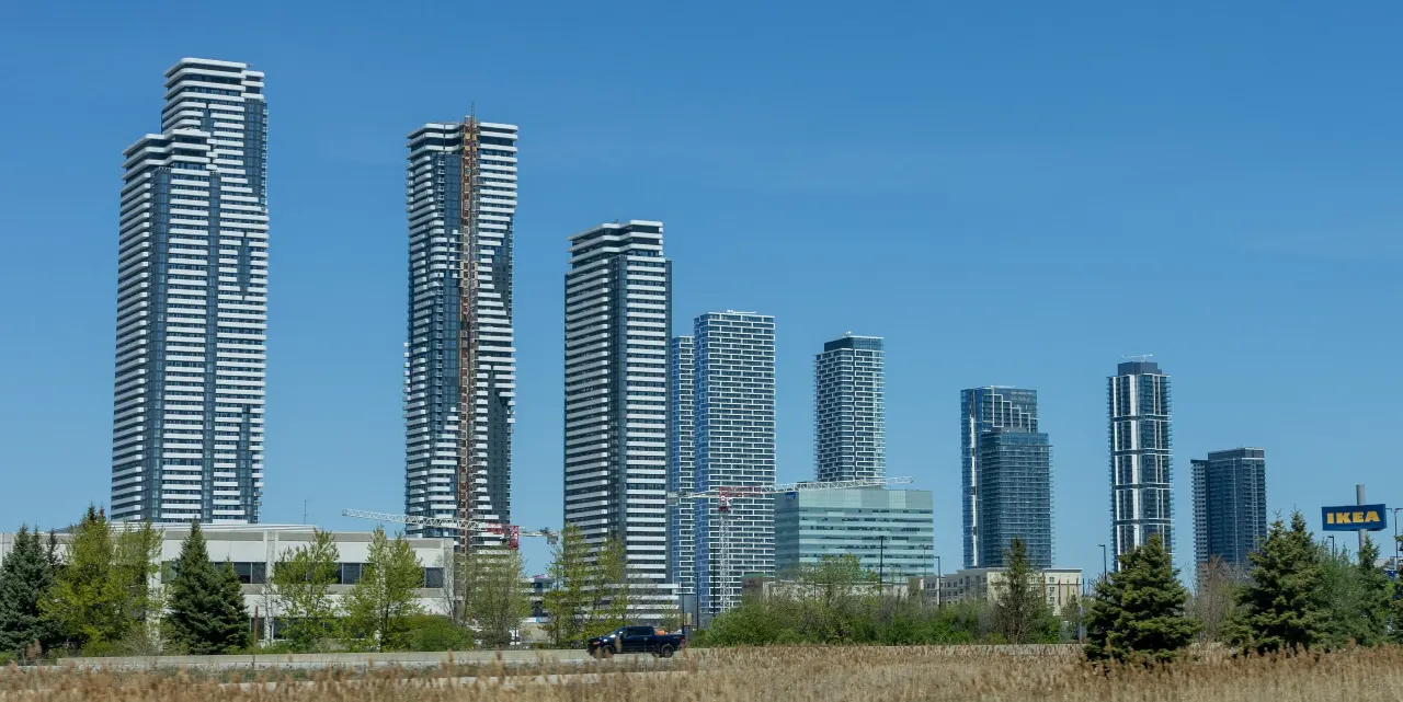 Street view in Vaughan, Ontario