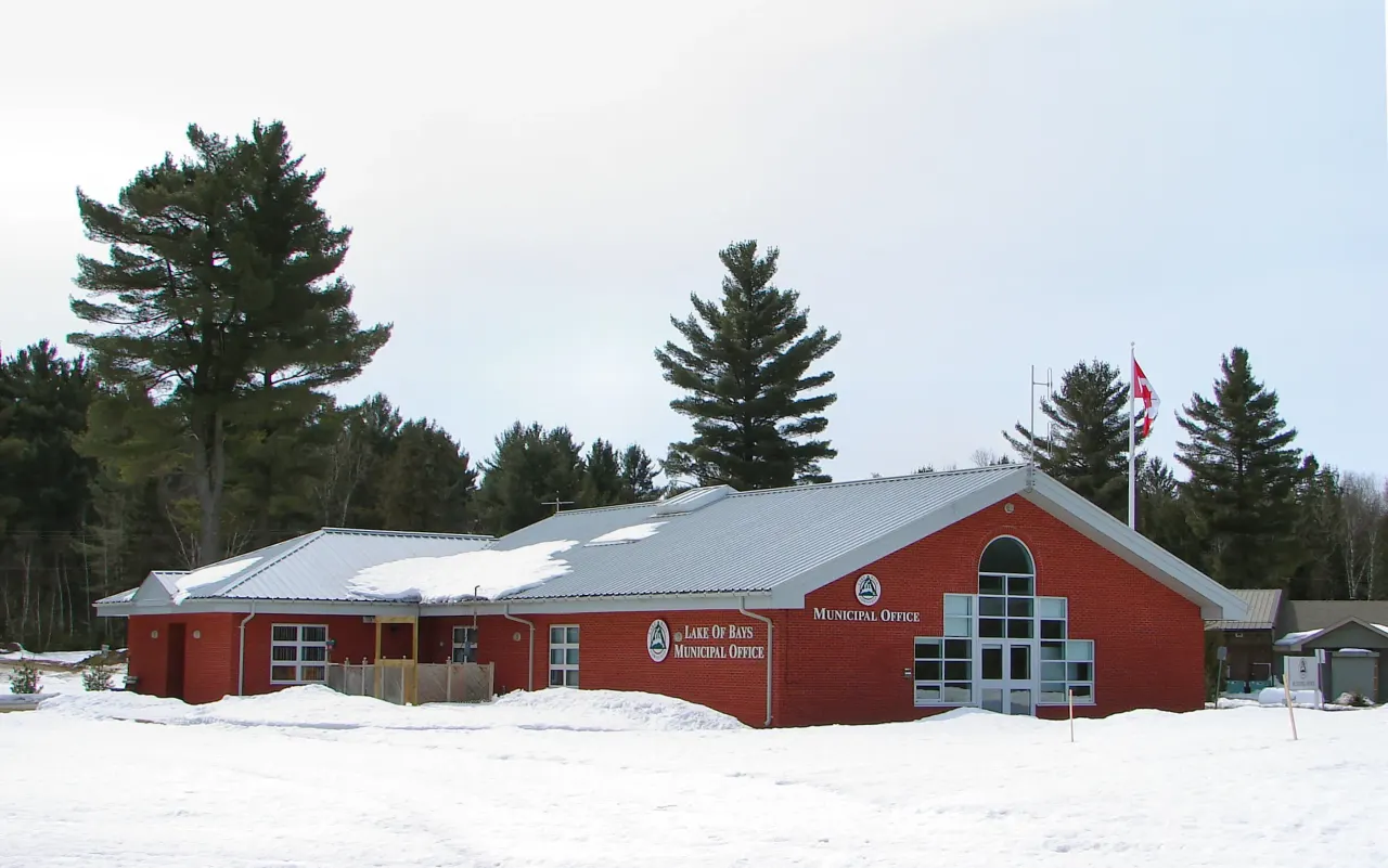 Street view in Lake of Bays, Ontario