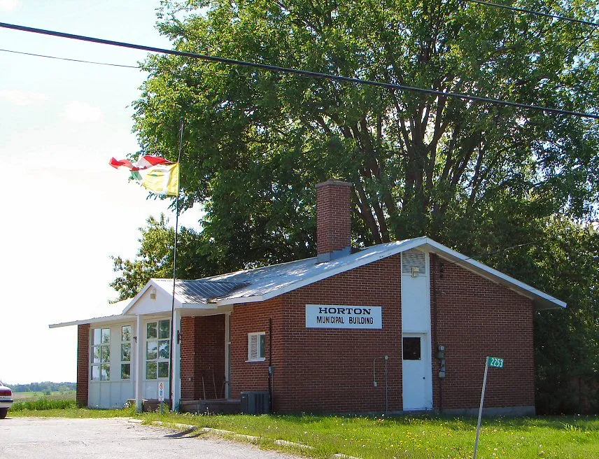 Street view in Horton, Ontario