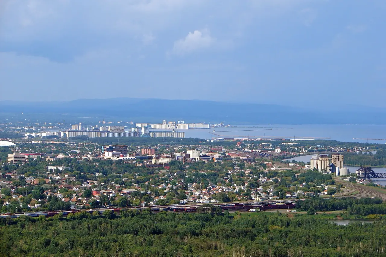 Street view in Thunder Bay, Ontario
