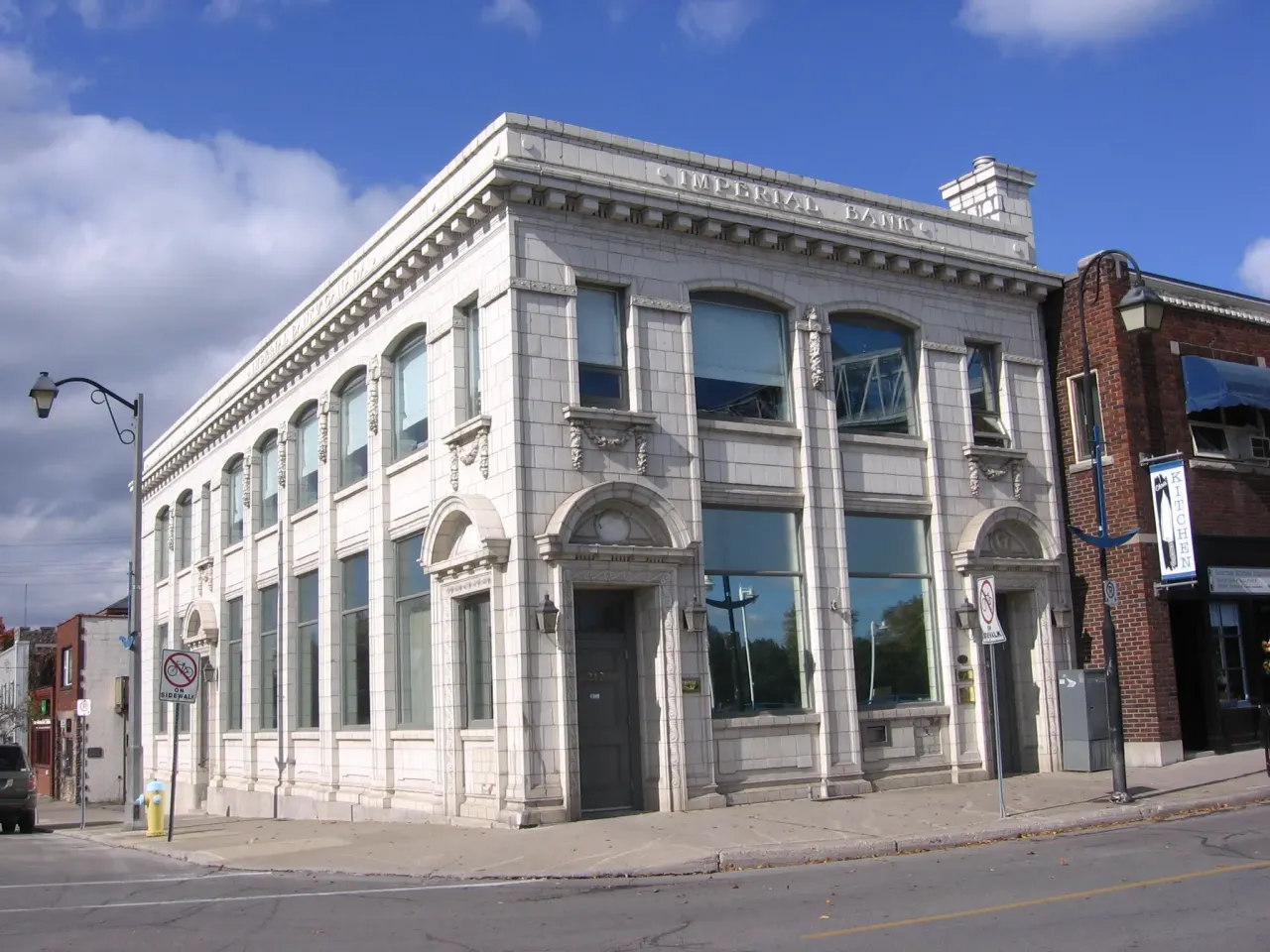 Street view in Port Colborne, Ontario