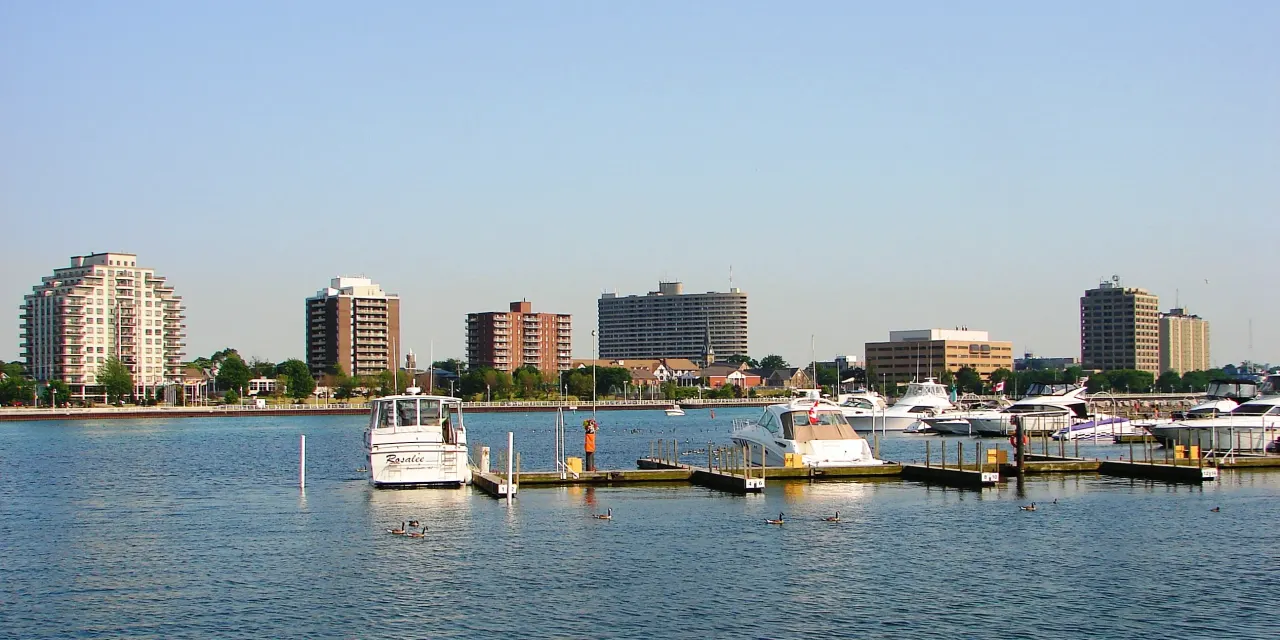 Sarnia, Sarnia — HOMEH neighbourhood guide