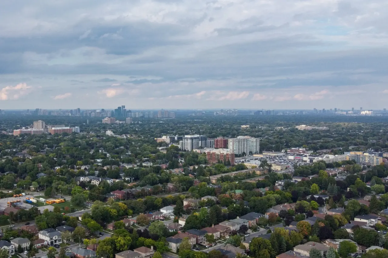 Englemount-Lawrence, Toronto — HOMEH neighbourhood guide